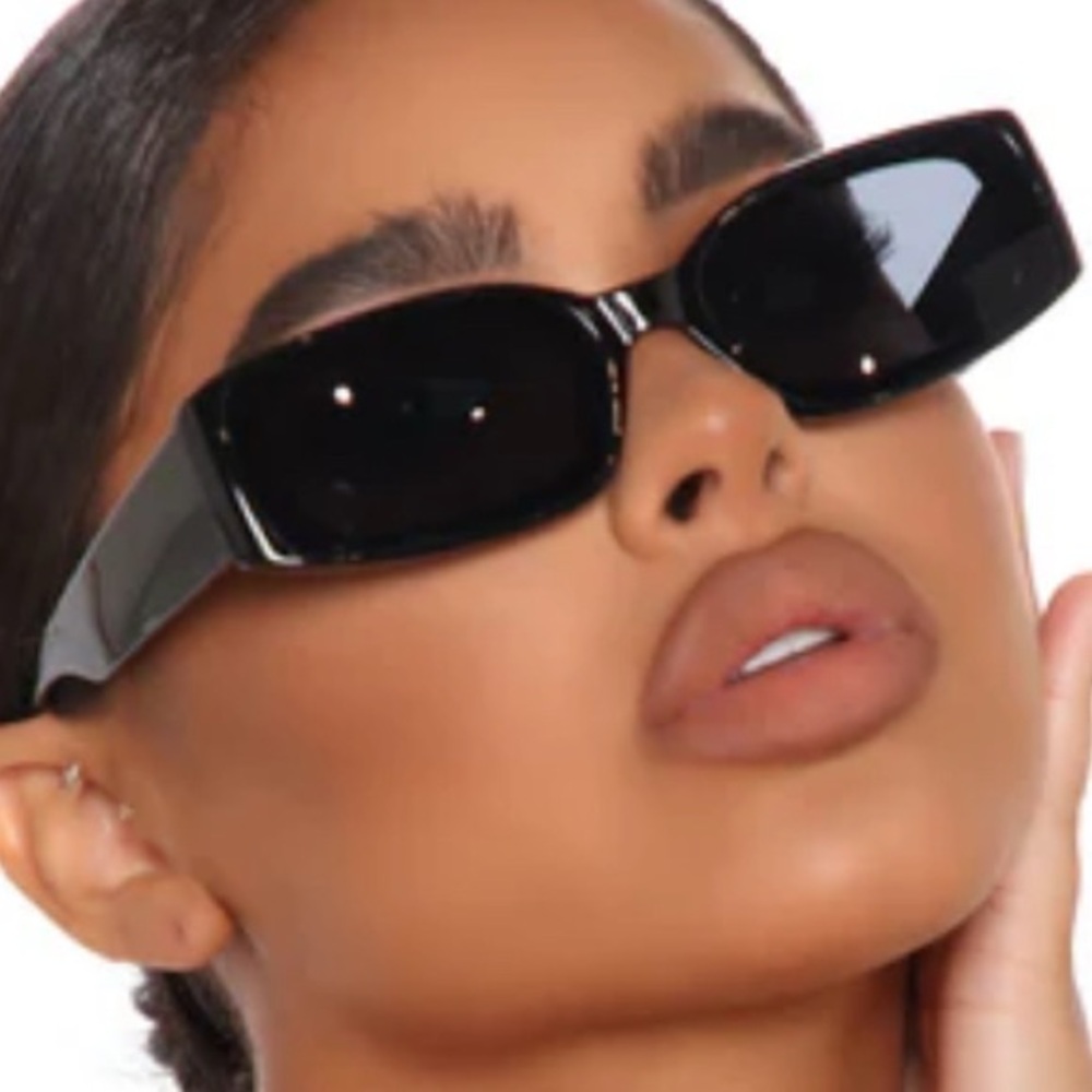 New! Fashion Nova Sunglasses Givin Me Vibes